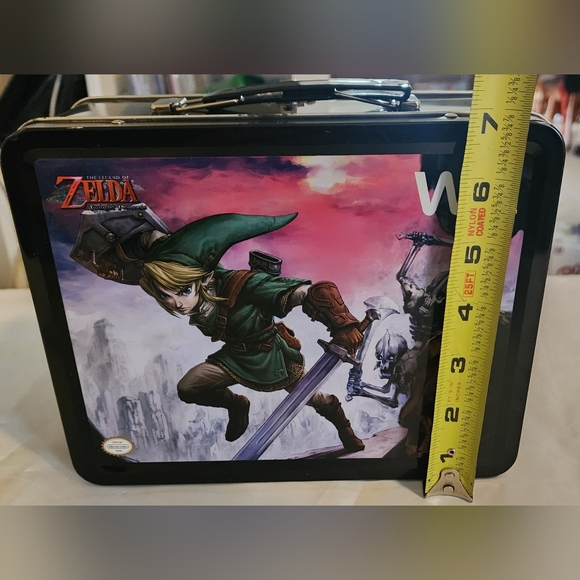 Legend of Zelda: Twilight Princess Metal Lunchbox - Nintendo Wii 2006 - Picture 6 of 11